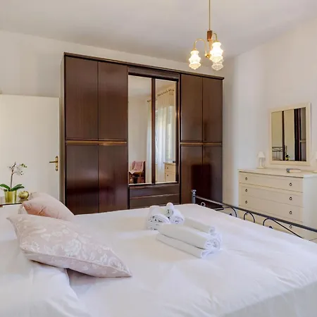 Italian Experience-verdeconero * Porto Recanati